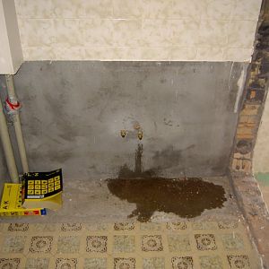 Nundah unit - bathroom gutted