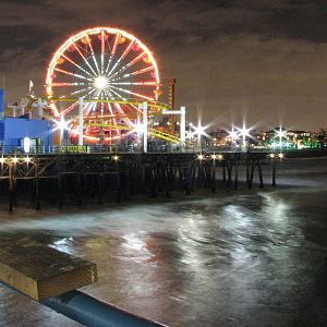 LA - Santa Monica Pier by night