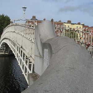 Ha'penny Bridge, Dublin.