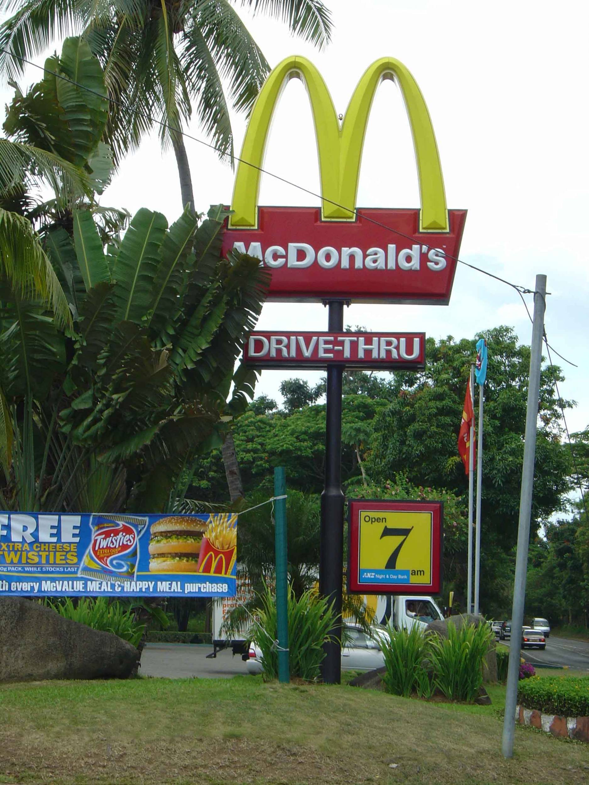 Does everyone who goes to Fiji get a photo of this? ;)