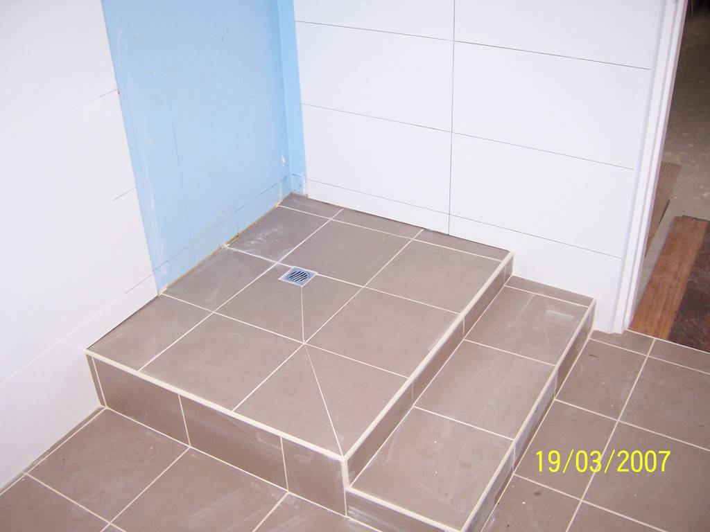 Walsh St - Bathroom getting tiled
